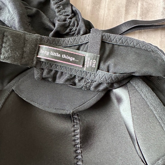 Victoria’s Secret Sexy Little Thing - Picture 5 of 5